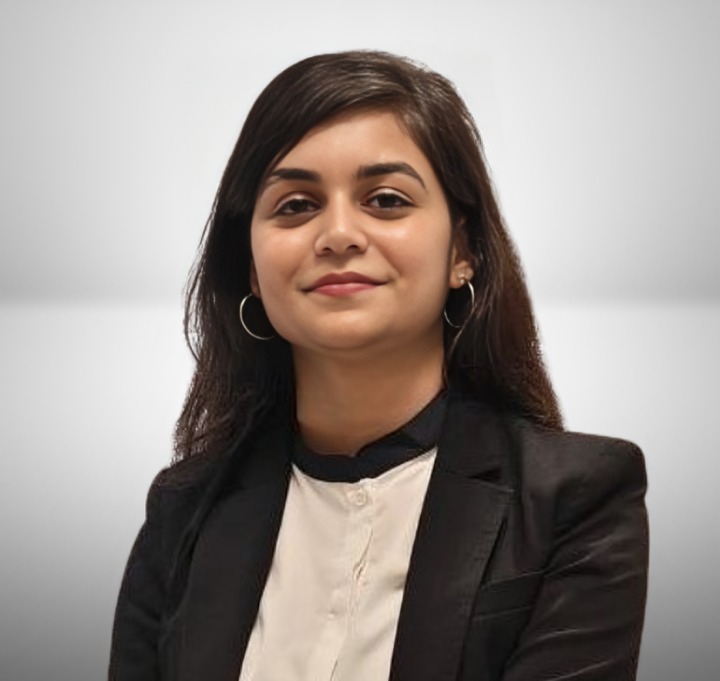 CA Vanshika Giria